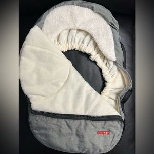 Skip*Hop Stroll & Go Universal Car Seat Cover - in Heather Grey